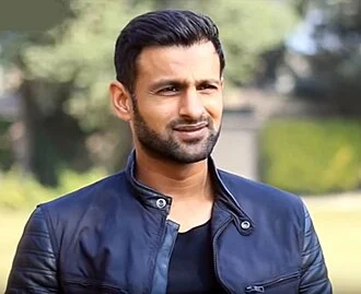 Shoaib Malik height profile photo