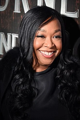 Shonda Rhimes height profile photo