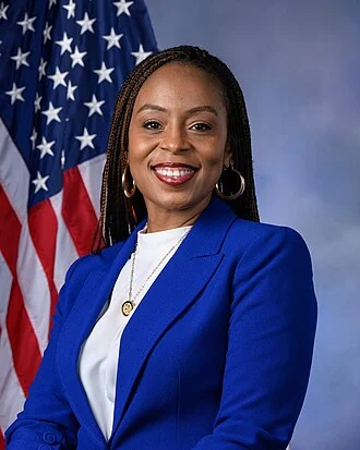 Shontel Brown height profile photo