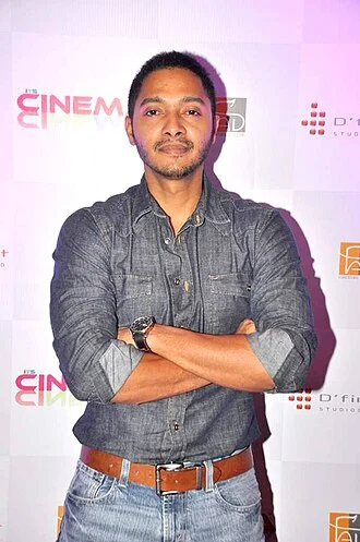 Shreyas Talpade height profile photo