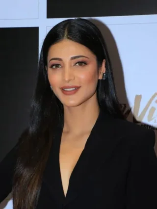 Shruti Haasan height profile photo
