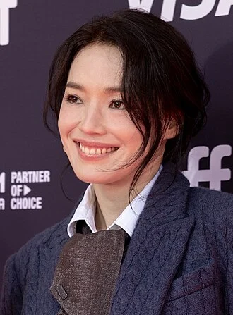 Shu Qi height profile photo