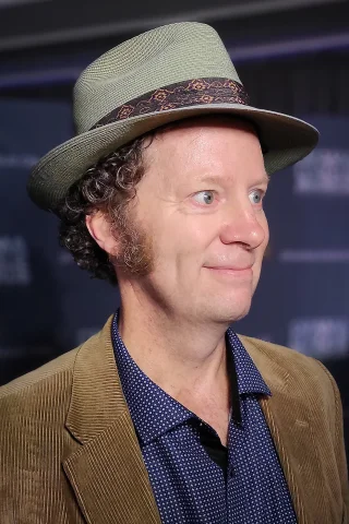 Shuler Hensley height profile photo