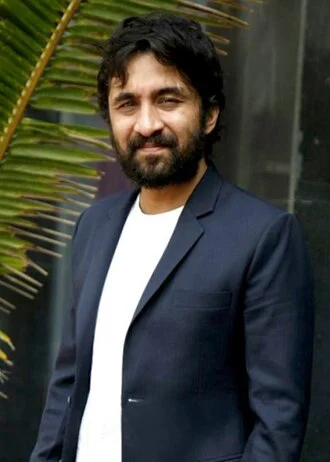 Siddhanth Kapoor height profile photo