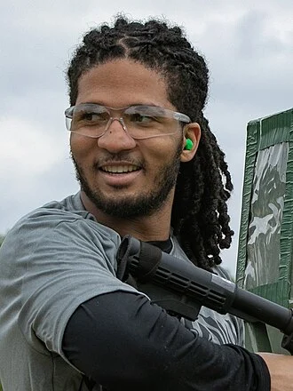 Sidney Jones (American football) height profile photo