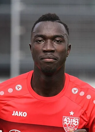 Silas Katompa Mvumpa height profile photo