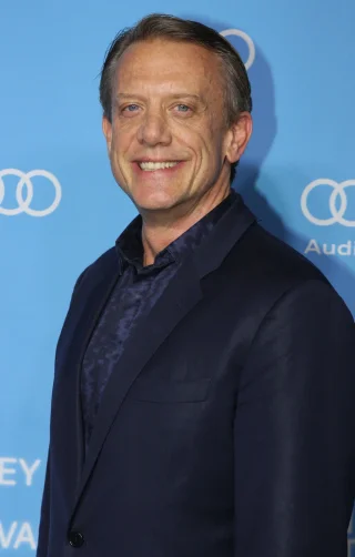 Simon Burke height profile photo