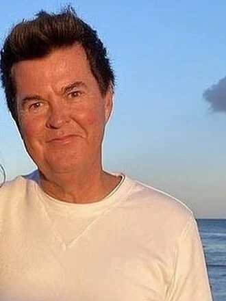 Simon Fuller height profile photo