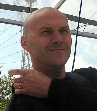 Simon Rimmer height profile photo