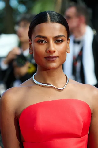 Simone Ashley height profile photo