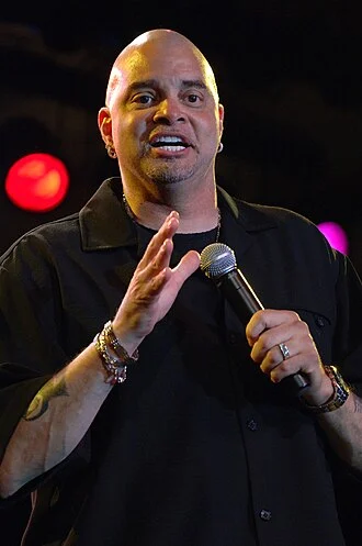 Sinbad (comedian) height profile photo