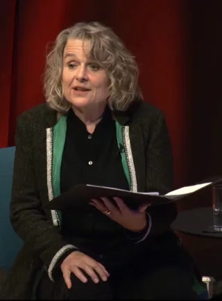 Sinéad Cusack height profile photo