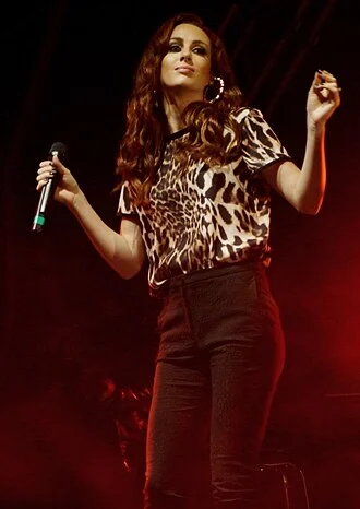 Siobhán Donaghy height profile photo