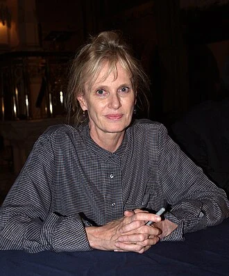 Siri Hustvedt height profile photo