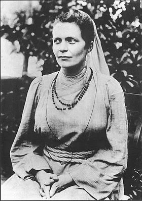 Sister Nivedita height profile photo