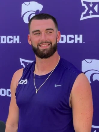 Skylar Thompson height profile photo