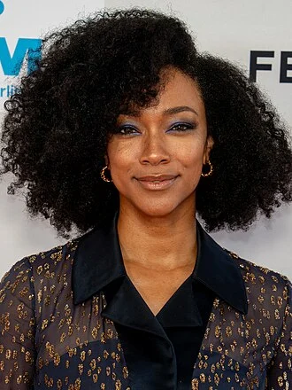 Sonequa Martin-Green height profile photo