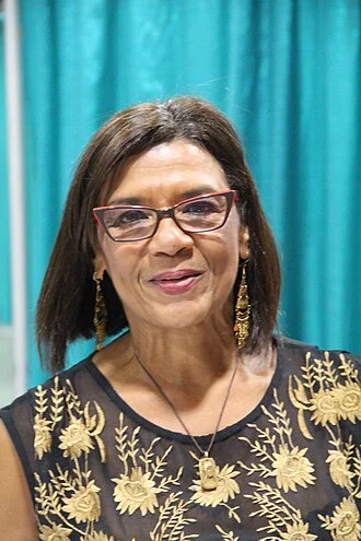 Sonia Manzano height profile photo