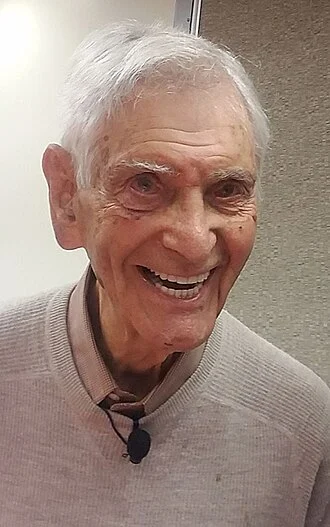 Sonny Fox height profile photo