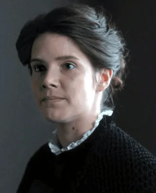 Sonya Cassidy height profile photo