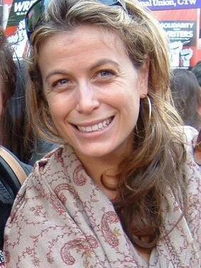 Sonya Walger height profile photo