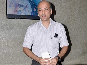 Sooraj Barjatya height profile photo