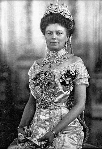 Sophie, Duchess of Hohenberg height profile photo