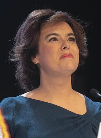 Soraya Sáenz de Santamaría height profile photo