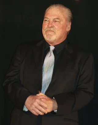 Stacy Keach height profile photo