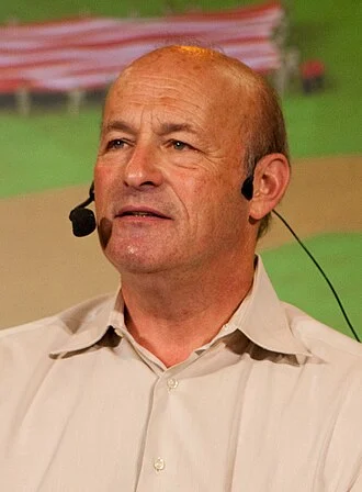 Stan Kasten height profile photo