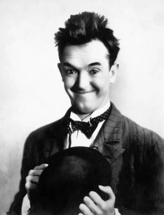 Stan Laurel height profile photo