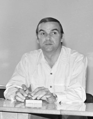 Stanley Baker height profile photo