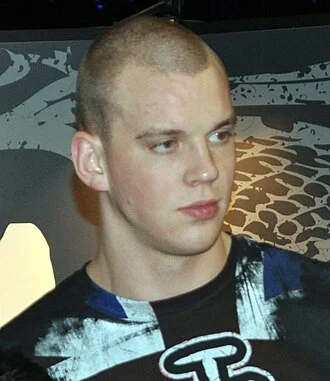 Stefan Struve height profile photo