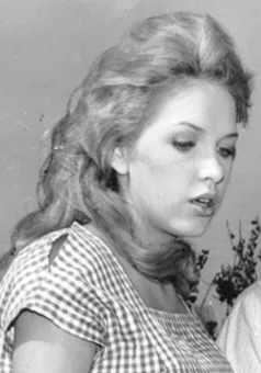 Stella Stevens height profile photo