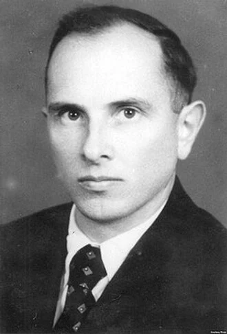 Stepan Bandera height profile photo