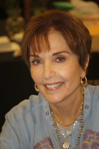 Stepfanie Kramer height profile photo
