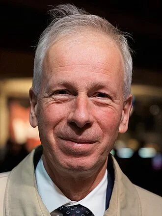 Stéphane Dion height profile photo