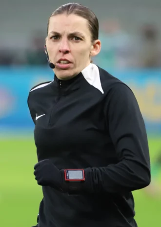 Stéphanie Frappart height profile photo