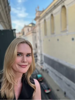 Stephanie March height profile photo