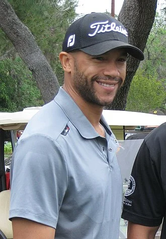 Stephen Bishop (actor) height profile photo