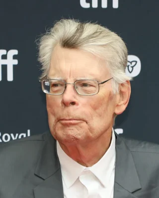 Stephen King height profile photo