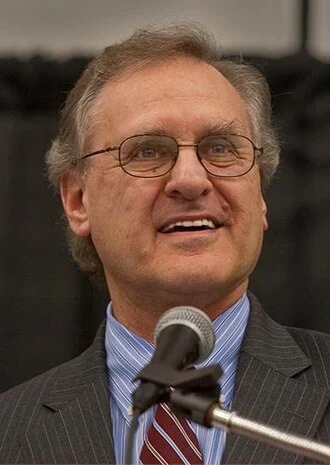 Stephen Lewis height profile photo