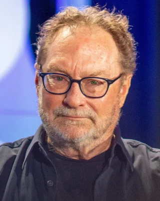 Stephen Root height profile photo