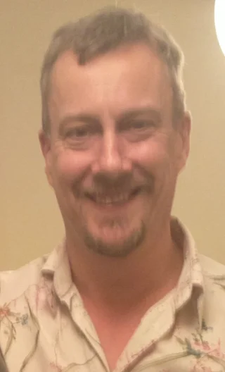 Stephen Tompkinson height profile photo