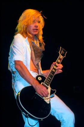 Steve Clark height profile photo