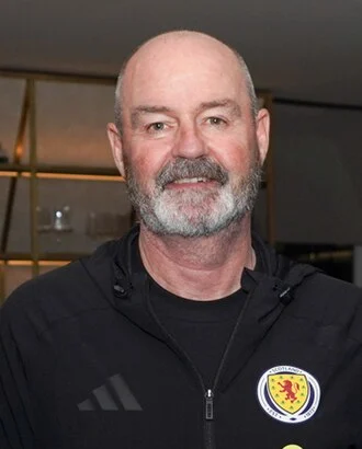 Steve Clarke height profile photo