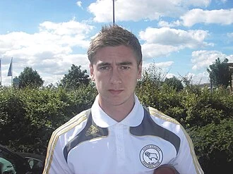 Steve Davies (footballer, born 1987) height profile photo
