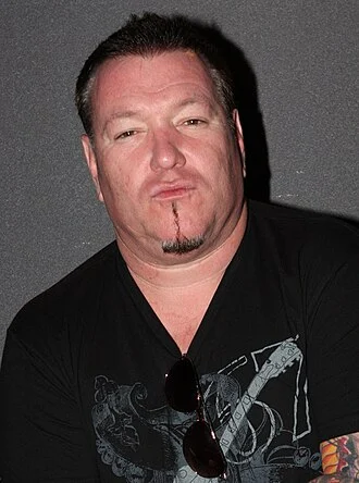 Steve Harwell height profile photo