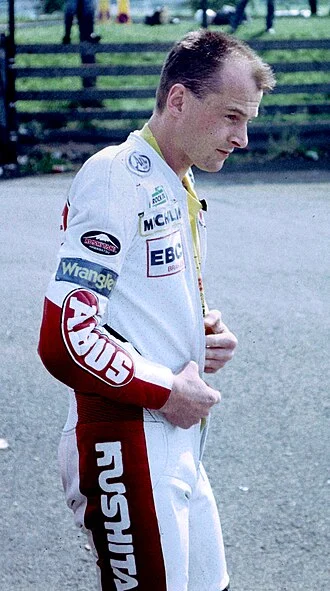 Steve Hislop height profile photo