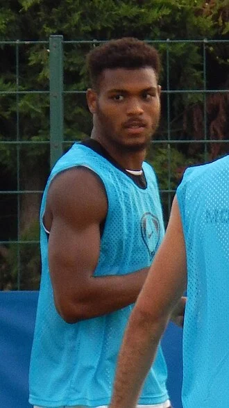 Steve Mounié height profile photo